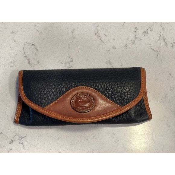 Vintage Dooney & Bourke Women\'s Black Brown Pebbled Leather Duck Glasses Case main image 3